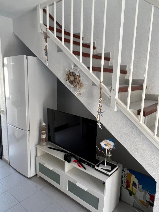 Casa Ucraniana Wi-Fi Fibra Apartment กอสตากาลมา ภายนอก รูปภาพ